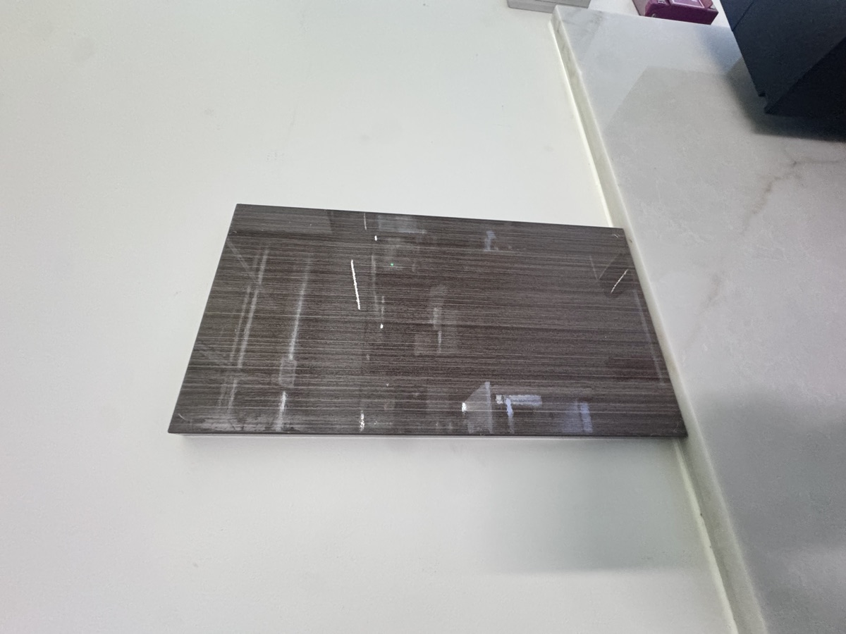 068A cabinet door sample, code 068A